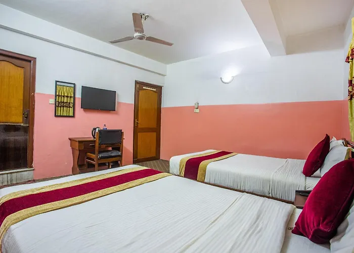 Hotel Oyo 810 Peace Golden *